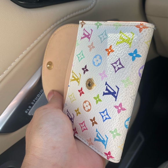 Reposhing  🤩 LV White Multicolor Flap Card coin case holder wallet 💚💛💗💙❤️💜 - Picture 8 of 16